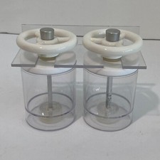 Conjunto de moedor de sal e pimenta vintage Cole & Mason com suporte de parede acrílico comprar usado  Enviando para Brazil