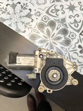 Moteur lève vitre d'occasion  Croix