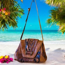 Bolsa tiracolo Sharif vintage anos 80 réptil patchwork couro fecho aba comprar usado Bolsa tiracolo Sharif vintage anos 80 réptil patchwork couro fecho aba comprar usado  Enviando para Brazil