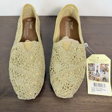 Sapato Feminino Toms Dourado Crochê Metálico Tamanho 7 Rasteiro Conforto Casual comprar usado  Enviando para Brazil