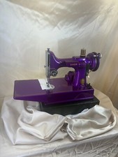Singer featherweight purple d'occasion  Expédié en Belgium