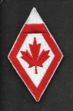 pk84211:Chapéu de ombro vermelho Canadá em forma de daimond folha de bordo emblema adesivo de lapela comprar usado  Enviando para Brazil