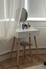 Elecwish vanity set for sale  LONDON