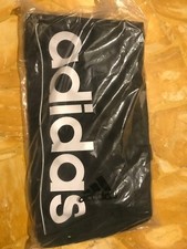 Borsone sportivo adidas usato  Torino