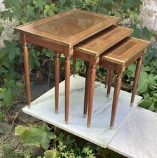 MOGNO ESTILO FRANCÊS LOUIS XVI. BRONZE. VIDRO. NINHO DE 3 MESAS. EMBALAGEM OSB comprar usado  Enviando para Brazil