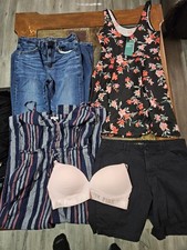 Women clothing bulk for sale  Glendale