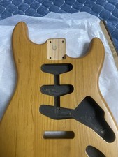 Corpo chitarra ontano usato Corpo chitarra ontano usato  Spedire a Italy