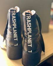 Trash planet riot for sale  BARNSLEY