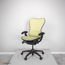 Fotel biurowy Herman Miller Mirra zielony oparcie z siatką na sprzedaż  PL