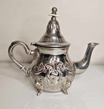Jolie théière ancienne d'occasion  Frénouville