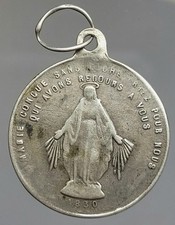 Jolie médaille religieuse d'occasion  Mailly-le-Camp