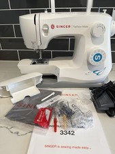 Usado, Máquina de costura Singer 3342 Fashion Mate com acessórios e pedal funcionando comprar usado  Enviando para Brazil