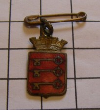 Antique coat arms d'occasion  Expédié en Belgium