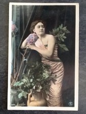 Woman elegant bare d'occasion  Expédié en Belgium