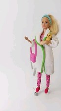 Boneca Barbie Wellness Spa loira com acessórios e filhote vestido 2020 roupão carvalho comprar usado  Enviando para Brazil