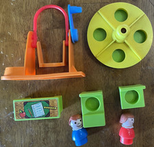 Lote de móveis vintage Fisher Price Little People School House playground #2550, usado comprar usado  Enviando para Brazil