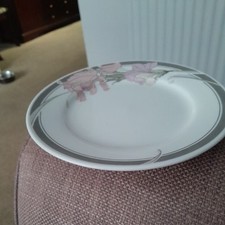 Dinner set 8 for sale  ROMFORD