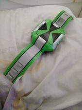 Usado, Relógio Ben 10 Omniverse Omnitrix Touch Bandai 2011 brinquedo força alienígena luz e som comprar usado  Enviando para Brazil