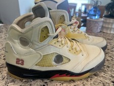 Off white nike d'occasion  Expédié en Belgium