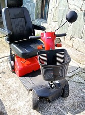 Carrozzina scooter elettrico usato  Vizzolo Predabissi