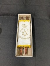 19" Antigo Rolo Sefer Torá Impresso em Hebraico com Capa e Acabamentos de Madeira comprar usado  Enviando para Brazil