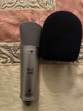 Microfone condensador Behringer B-2 PRO com estojo **Excelente estado** sem montagem comprar usado Microfone condensador Behringer B-2 PRO com estojo **Excelente estado** sem montagem comprar usado  Enviando para Brazil