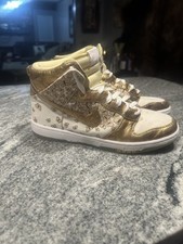 Size 8.5 nike for sale  Social Circle