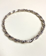 Bracelet jonc torsadé d'occasion  Caen