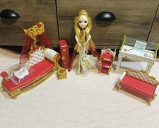 Usado, Brinquedos Exclusivos EVER AFTER HIGH Royally Ever After BRANCO MAÇÃ Boneca e Sofá-cama comprar usado  Enviando para Brazil