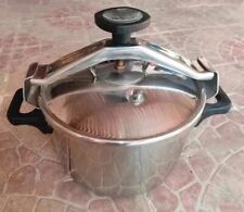 Cocotte minute monix d'occasion  Aix-en-Provence-