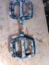 Dmr v12 flat for sale  SALISBURY