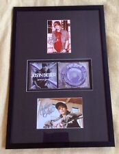 Justin Bieber My Worlds Australian Framed CD With Two Signed Photographs 2011 comprar usado  Enviando para Brazil