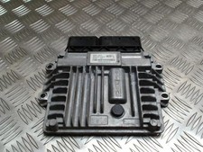 Calculateur kia carnival d'occasion  Sens