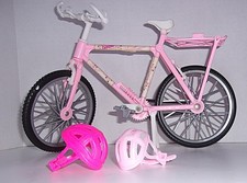 Bicicleta Barbie 1996 rosa e branca com 2 capacetes, usado comprar usado Bicicleta Barbie 1996 rosa e branca com 2 capacetes, usado comprar usado  Enviando para Brazil