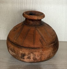 Vecchio vaso contenitore usato  Italia