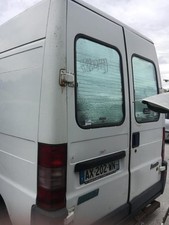 Porte coffre gauche d'occasion Porte coffre gauche d'occasion  Cerizay