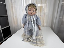 Poupée artiste poupée d'occasion Poupée artiste poupée d'occasion  Expédié en France