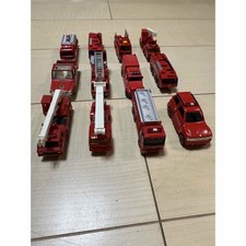 Tomica fire trucks d'occasion Tomica fire trucks d'occasion  Expédié en France