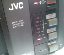 Alimentatore caricabatterie jv usato  Viareggio