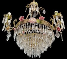 Elegante lampadario antico usato  Torchiarolo