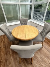Hudson round extending for sale  CHEADLE