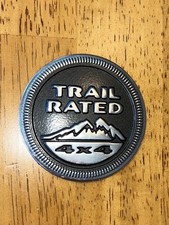 Logotipo emblema frontal Jeep Trail classificação 4x4 fabricante de equipamento original Wrangler Liberty Patriot comprar usado  Enviando para Brazil