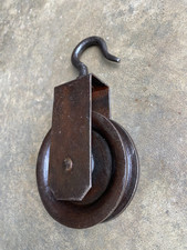 Ancienne poulie fer d'occasion Ancienne poulie fer d'occasion  Poitiers