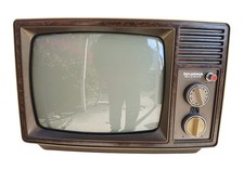 Televisão vintage Sylvania GTE 12" TV grão de madeira jogos retrô, usado comprar usado Televisão vintage Sylvania GTE 12" TV grão de madeira jogos retrô, usado comprar usado  Enviando para Brazil