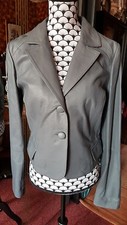 Veste cuir véritable d'occasion  Paris XIX
