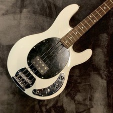 Sterling por MUSIC MAN S.U.B Ray4 USADO 4,01kg comprar usado Sterling por MUSIC MAN S.U.B Ray4 USADO 4,01kg comprar usado  Enviando para Brazil