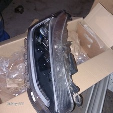 Faro destro led usato  Italia