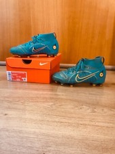 Vendo scarpe calcio usato  Garbagnate Milanese