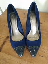 Insolia court shoes for sale  GOOLE