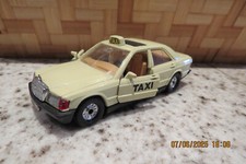 Corgi mercedes 190 d'occasion  Étretat